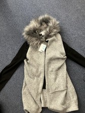 Brand New Primark Fur Collar Waistcoat With Black Top (not Attached) For 8-9 Yrs