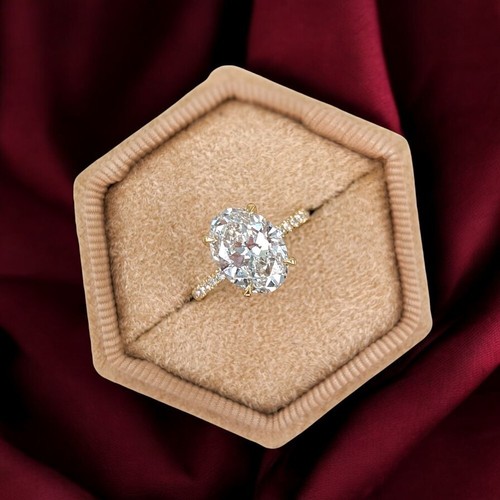 Diamond ring engagement - ring, gold