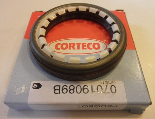 Left gearbox driveshaft oil - driveshaft,
