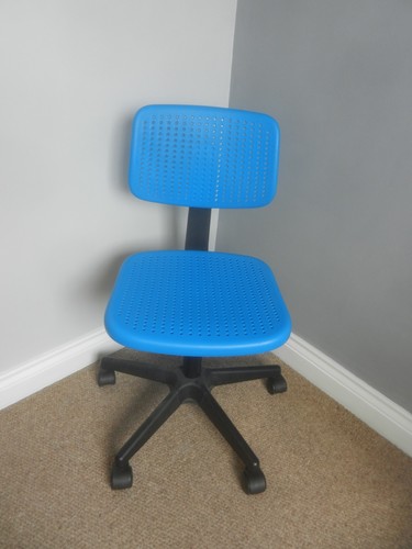 Ikea office desk - ikea, computer