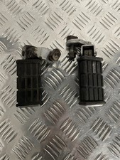 YAMAHA XV750 SE XV 750 VIRAGO 80-83 REAR PILLION FOOTPEGS LEFT RIGHT FOOT RESTS