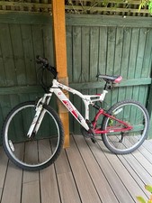 Avigo A26, model Bane, mountain bike with 26-inch wheels.