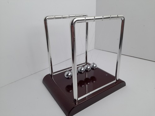 Newton cradle balance balls - newton's,