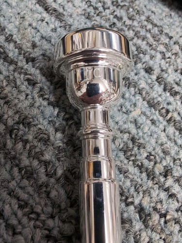 Trumpet mouthpiece new - 7c,