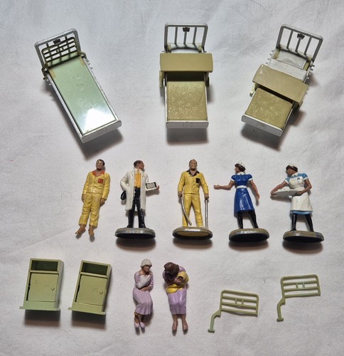 Job lot britains 1983 hospital - job,