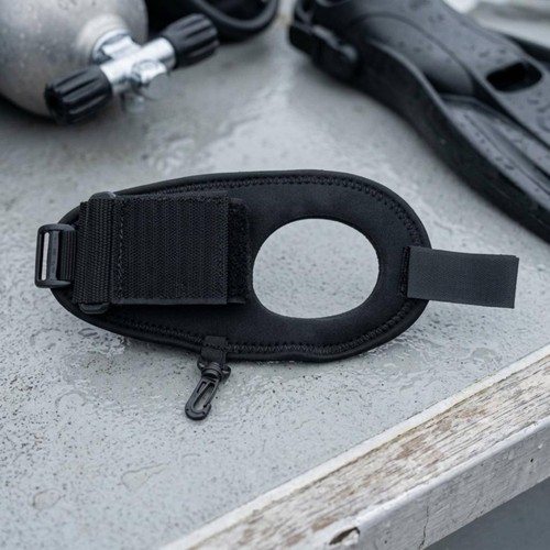 Flashlight grip glove - grip, side