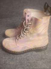 Dr. Martens 1460 Pascal