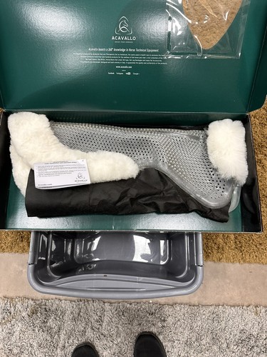 Nwt acavallo gel half pad - nwt,