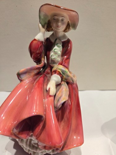 Royal doulton figurine - doulton, lady