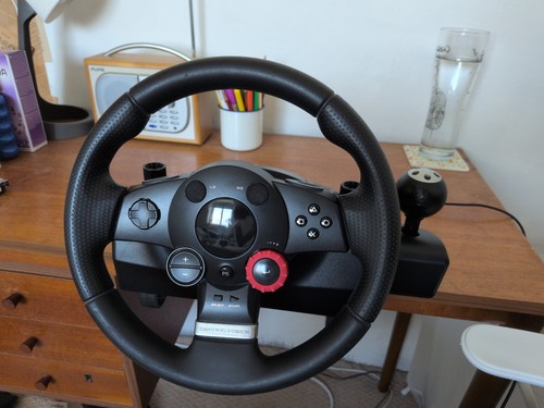 Logitech driving force - logitech,