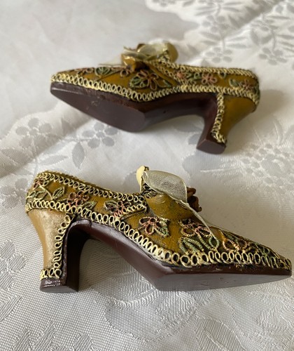 New rare pair miniature - pair,