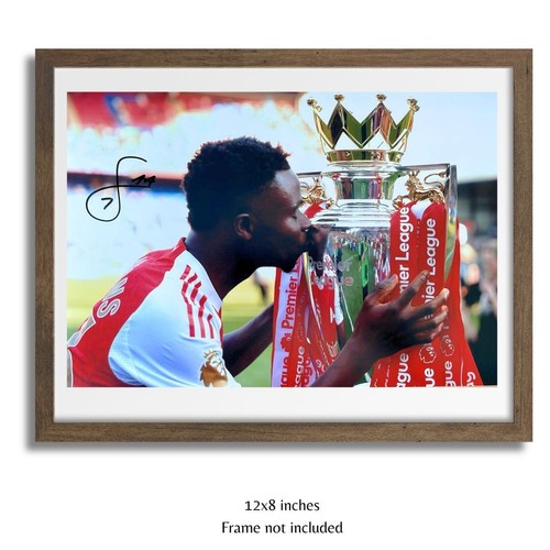 Bukayo saka hand - bukayo, signed