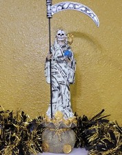 La Santa Muerte Dinero 14"