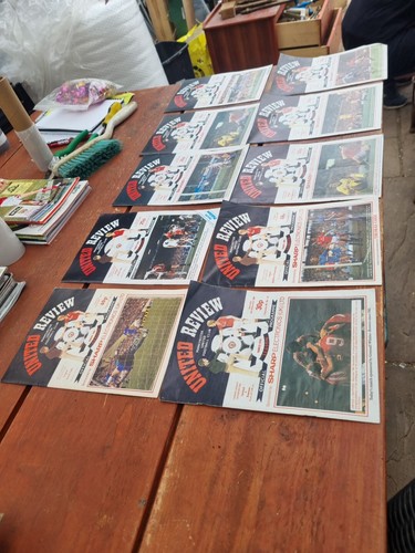 Manchester united programmes - united, x
