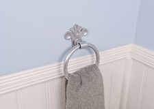 Vintage towel rail Silver towel ring Shabby chic towel holder Farmhouse 