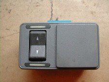 Rover 800 rear window - o/s,