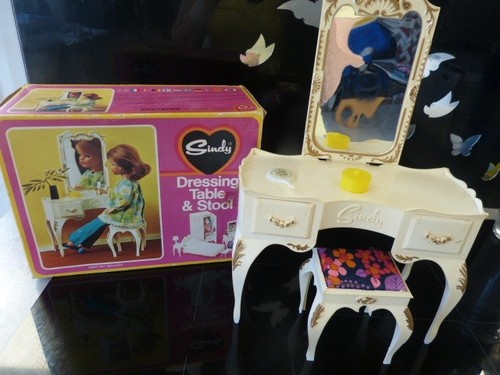 Sindy vintage dressing table - sindy,