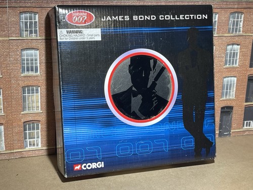 Corgi scale ty95903 james - scale,