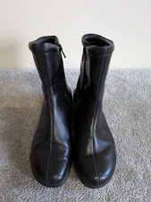 Ecco Women's Black Leather Flat Boots With Latex Sole Size 36 UK 3 Side Detail