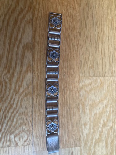 Silver arts and crafts flower - silver,