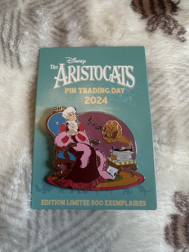 The aristocats pin trading day - the,