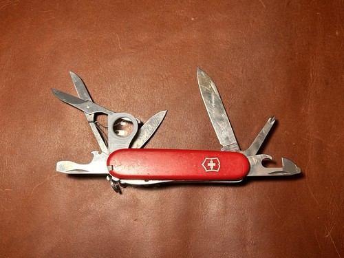 Vintage victorinox explorer - vintage,