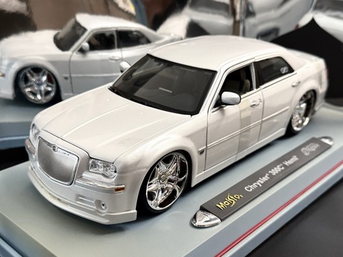 2005 chrysler 300c - pearl, white