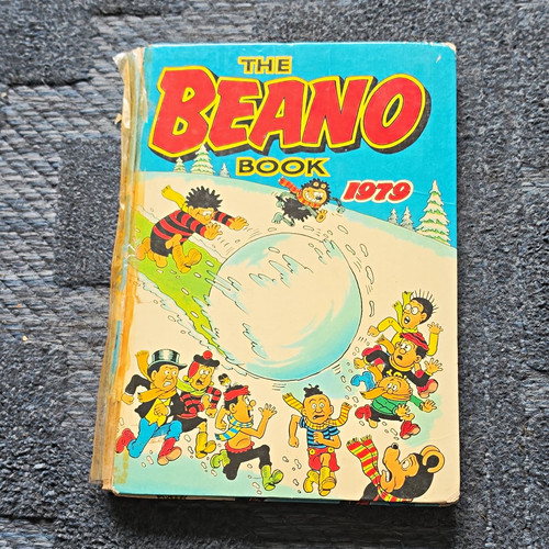 The beano book - book, annual