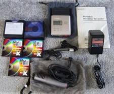 Sony Walkman MZ R55 mini disk player and accessories