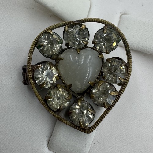 Antique paste brooch - , heart
