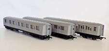 Hornby OO Gauge Silver Jubilee Style Coaches, Rake of 3