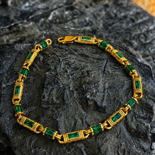 Gold emerald engraved bracelet - gold,