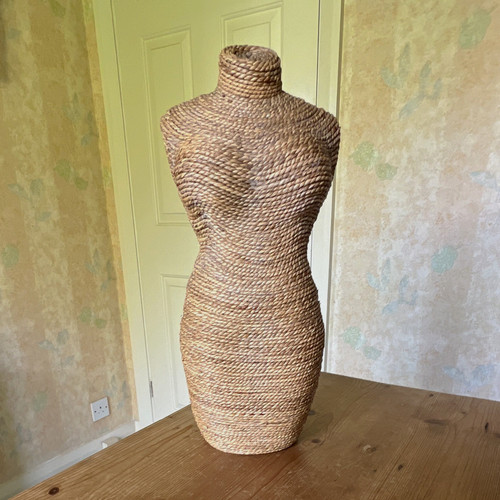 Table top female - , form