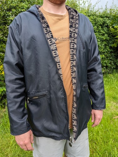 Fendi reversable hooded jacket - reversable,