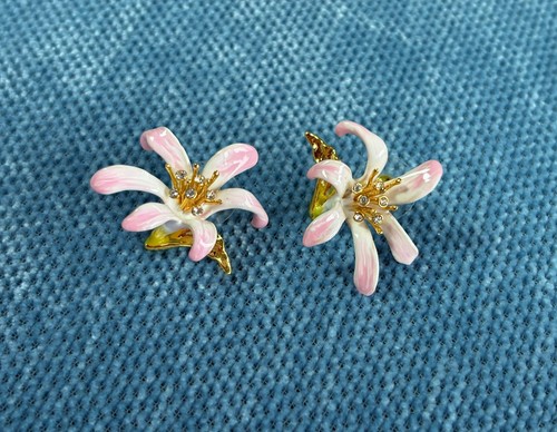 Les nereides pink lily - les,
