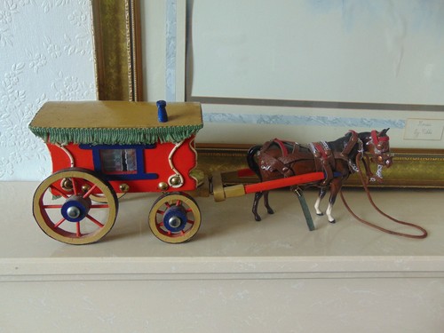 Small beswick horse shire - beswick,