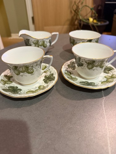 Vintage royal worcester - vintage, the