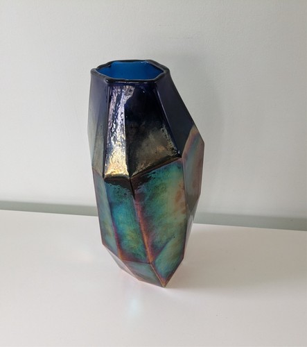 Stunning graphic luster - stunning,