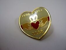 Vintage Collectible Pin: 1996 1997 SOOB S.O.O.B. Claddagh Design Heart