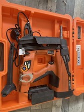 SPIT Pulsa 800E Cordless Gas Nail Gun + battery+ charger