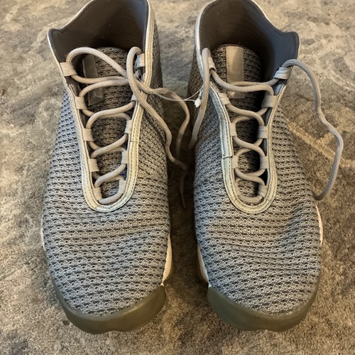 Nike air jordan horizon mid - air,
