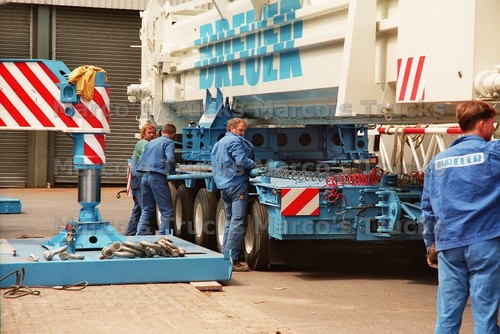 Truck photo crane - truck,