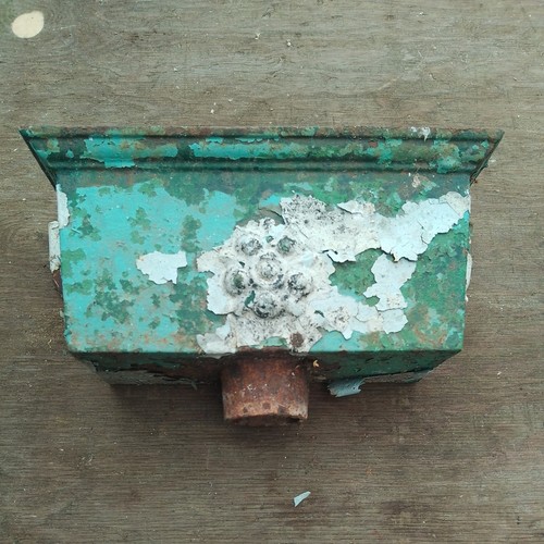 Rain hopper old - /,
