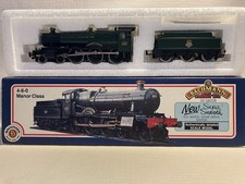 Bachmann 31-301 4-6-0 Manor Class Dinmore Manor Locomotive – BR Green Livery
