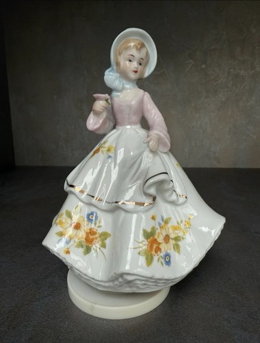 Vintage musical doll figurine - musical, doll/