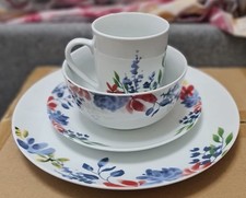 16-Piece Dinner Set Floral Pink Crockery Porcelain Square Plates Bowls Mug for 4