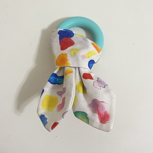 Lovevery toy teether crinkle - lovevery,