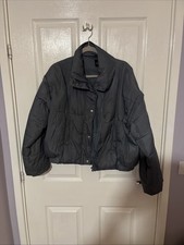 women’s size 10 grey boohoo puffer coat