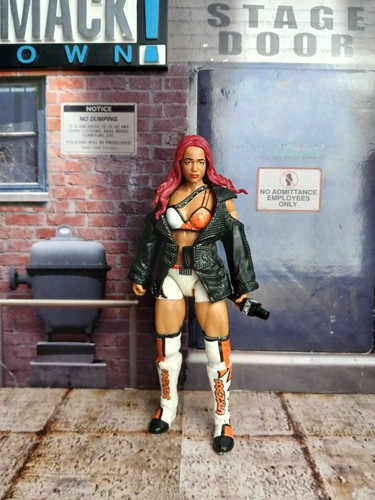 Wwe elite sasha - sasha, banks/mercedes