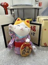 cat in kimono sculpture
